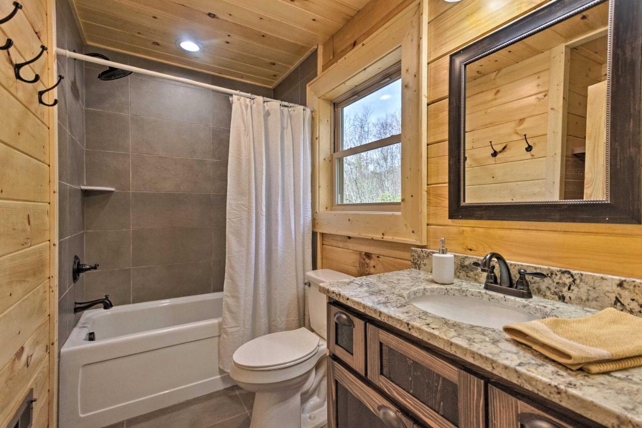 Hilltop Cabin On 5 Acres With Hot Tub And Waterfall! บรายซันซิตี ภายนอก รูปภาพ