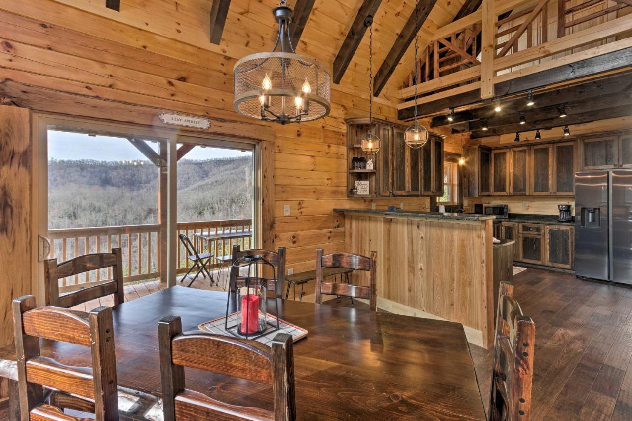 Hilltop Cabin On 5 Acres With Hot Tub And Waterfall! บรายซันซิตี ภายนอก รูปภาพ